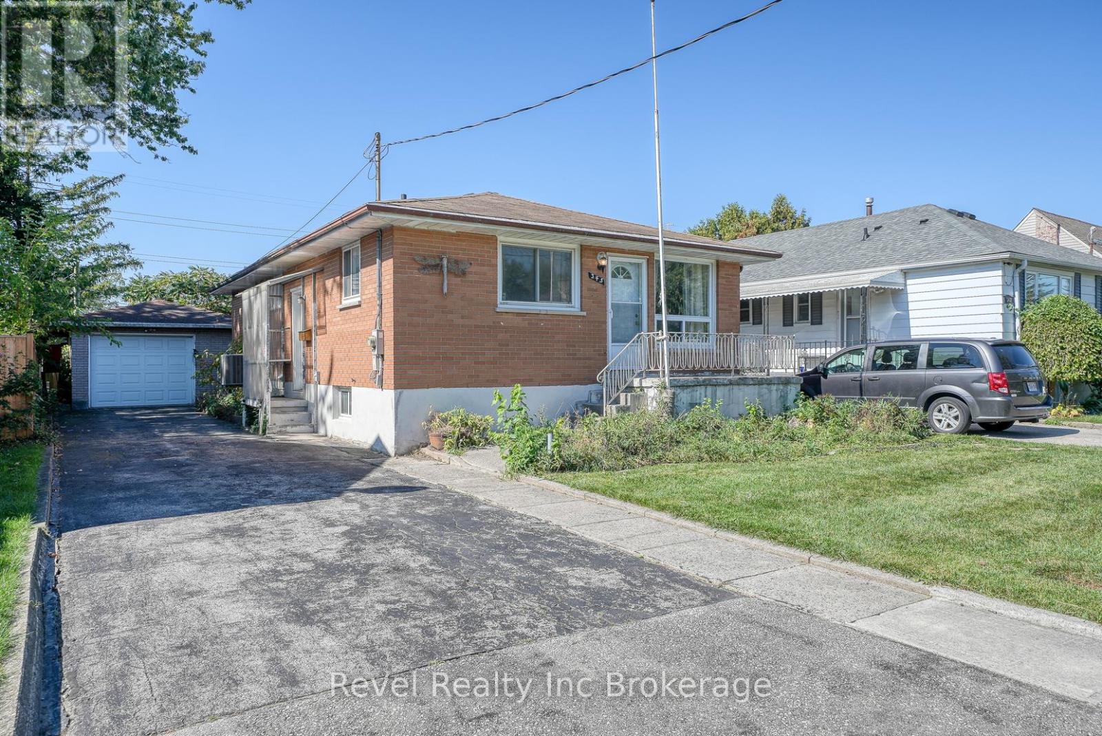 345 Vancouver St, London, ON N5W 4S7