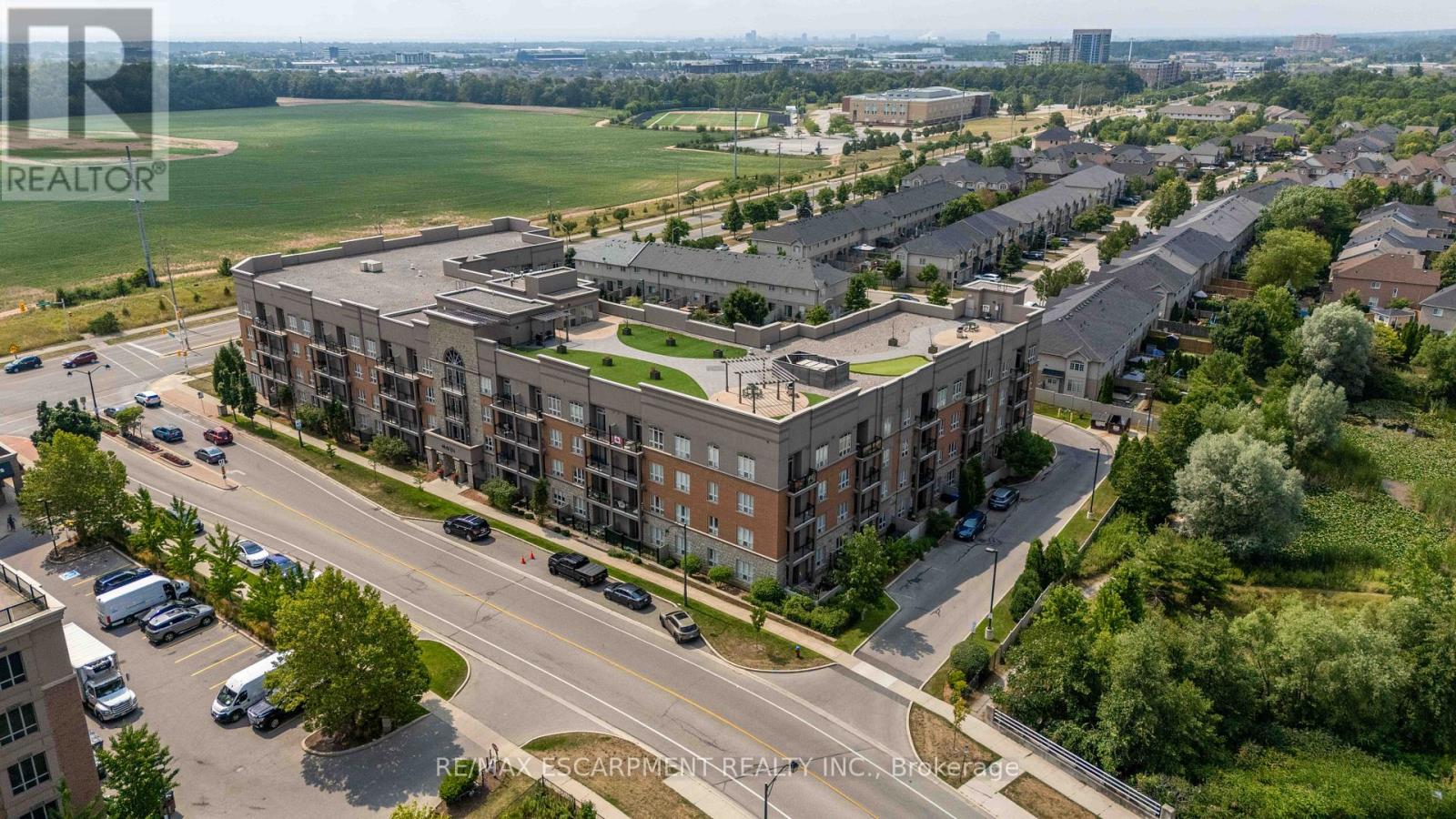 422 5317 Upper Middle Rd, Burlington, ON L7L 0E5