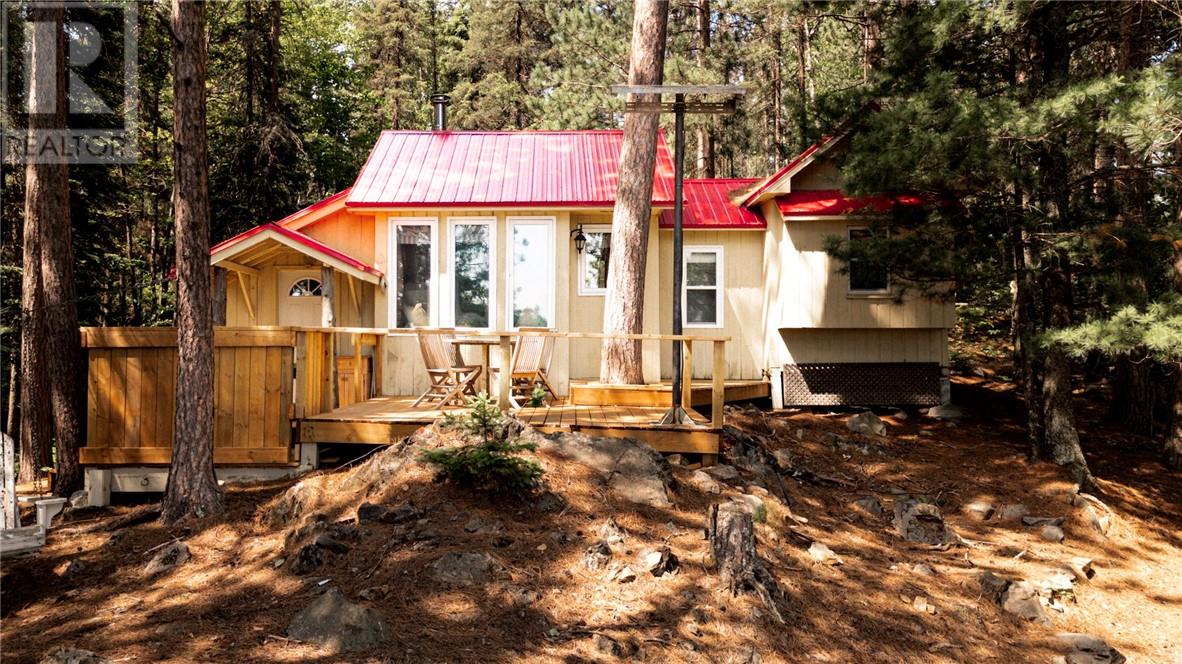 108 Westshore Rd, Wahnapitae, ON P0H 2C0