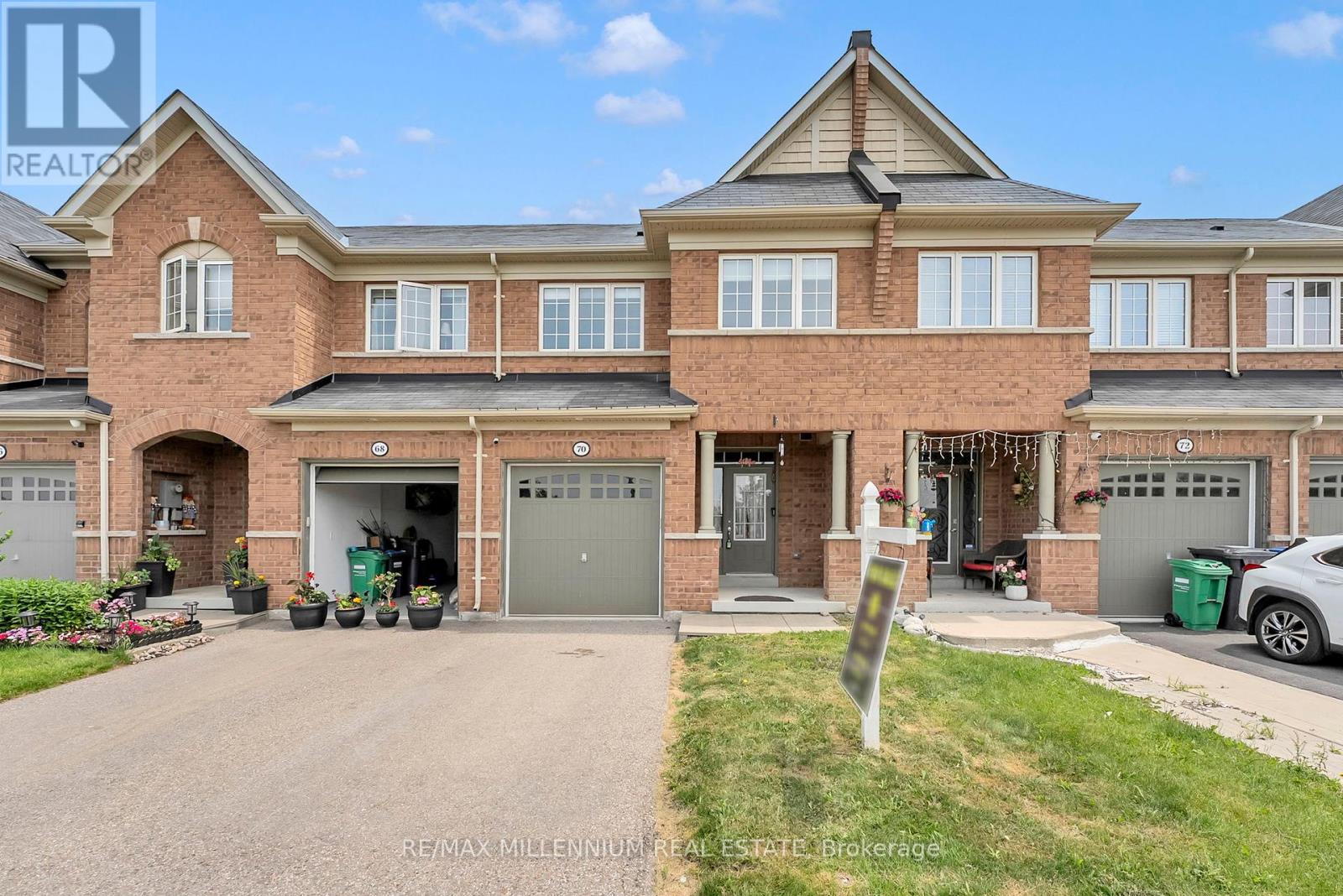70 Sussexvale Dr, Brampton Sandringham-wellington, ON L6R 3R4