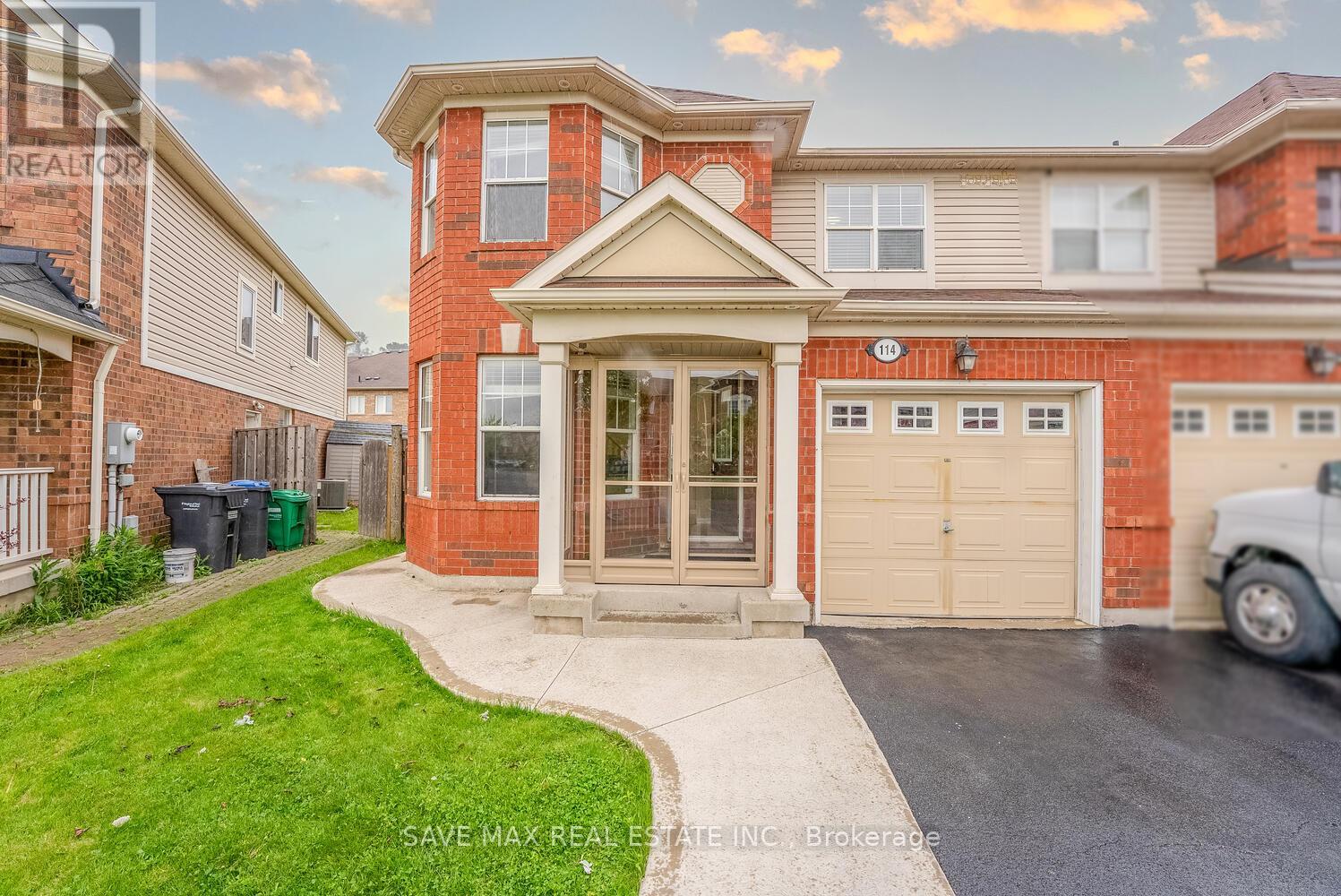 114 Decker Hollow Cir, Brampton Credit Valley, ON L6X 0L5
