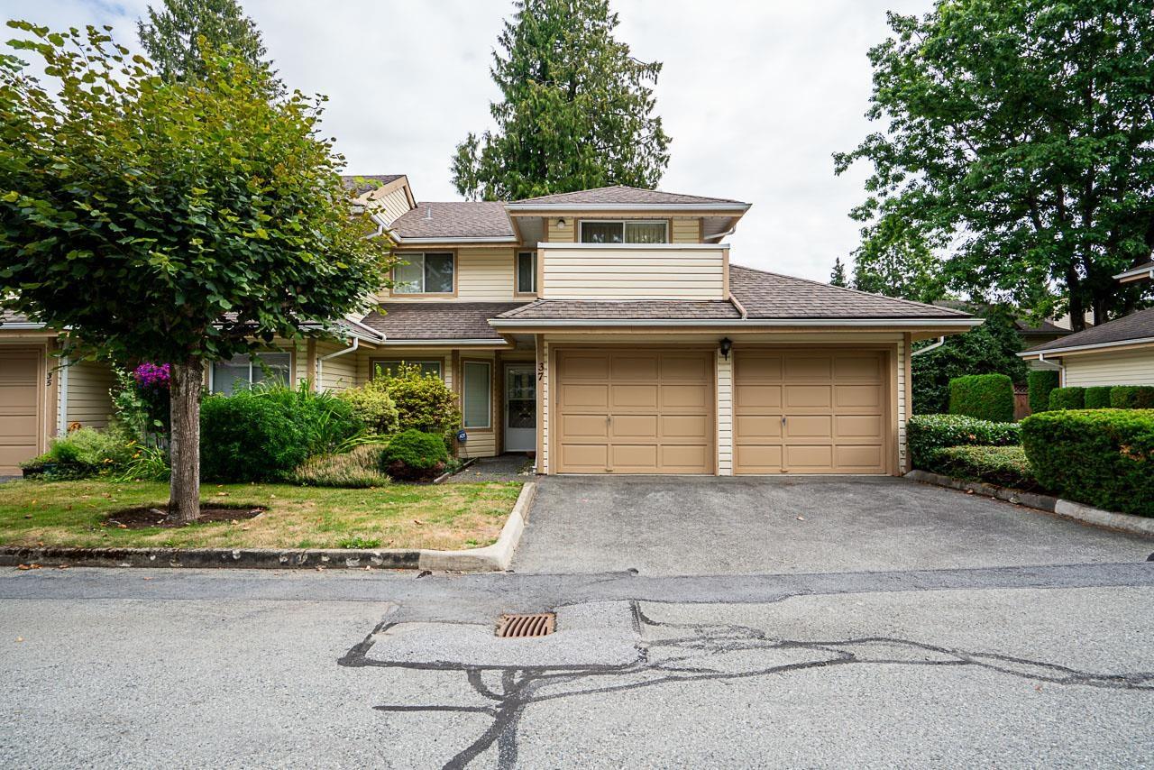 9979 151 Street Unit 37, Surrey, BC V3R 9N7