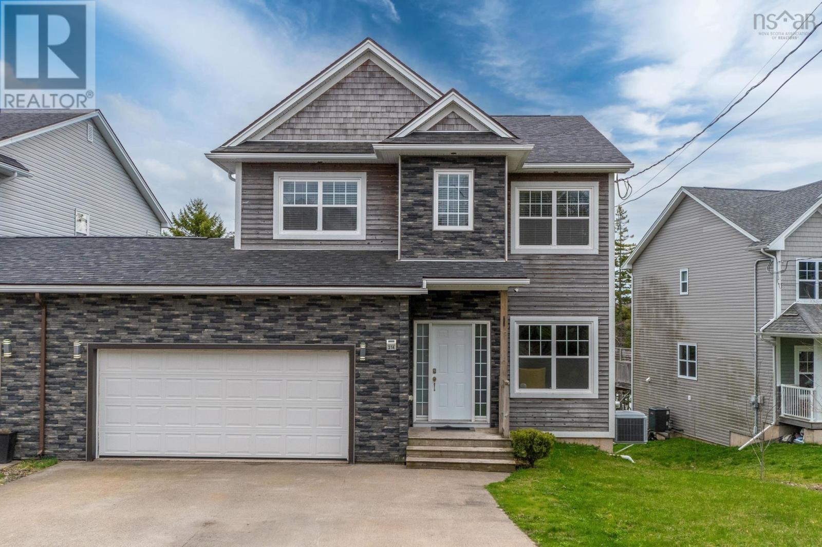 214 Voyageur Way, Hammonds Plains, NS B4B 0N1