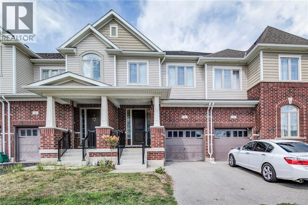 4 Stonehill Ave, Kitchener, ON N2R 0N8