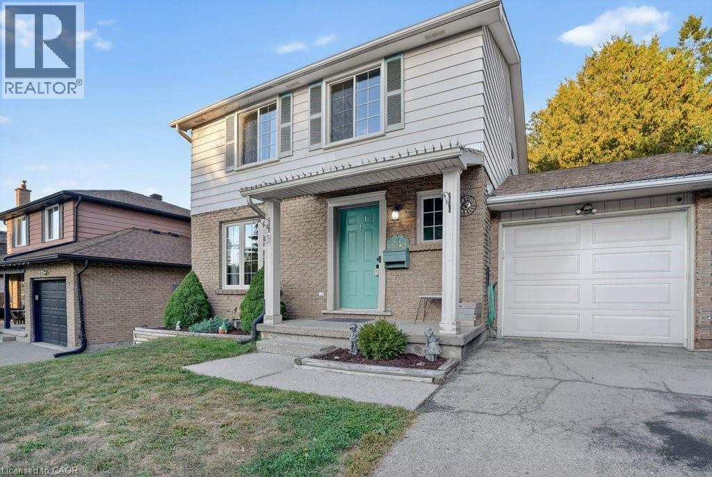 22 Vintage Cres, Kitchener, ON N2P 1L2