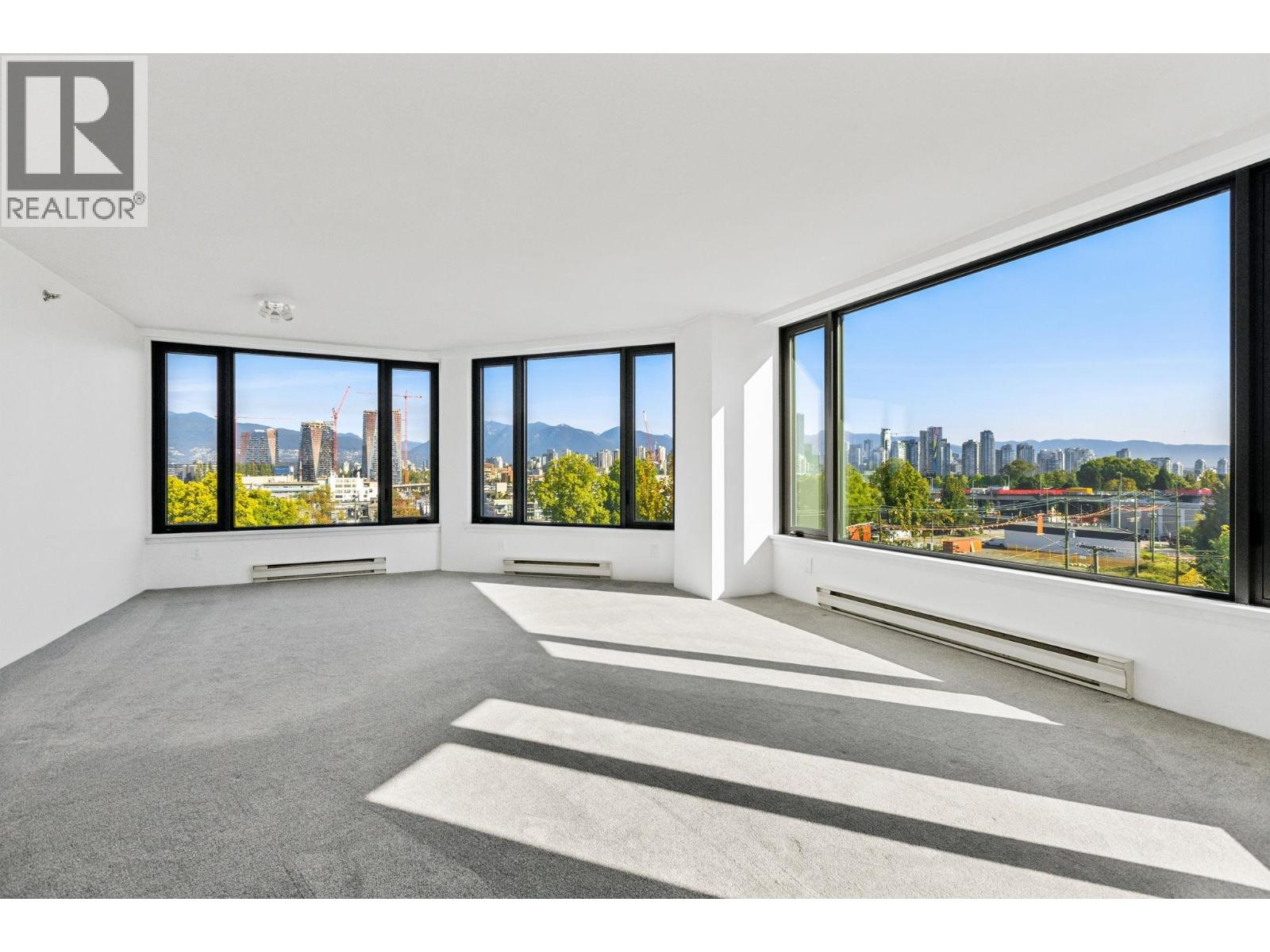 2201 Pine Street Unit 609, Vancouver, BC V6J 5E7
