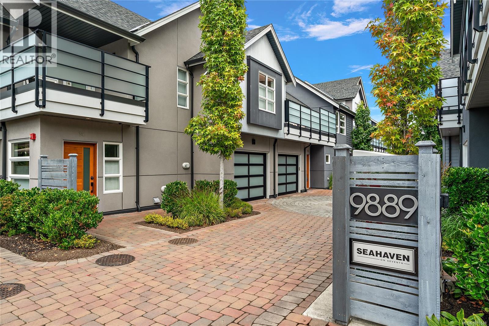 9889 Seventh St Unit 13 St, Sidney, BC V8L 2V8