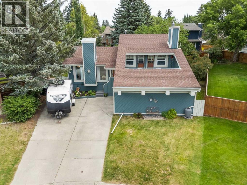 16 Deer Ridge Ct SE, Calgary, AB T2J 5X9