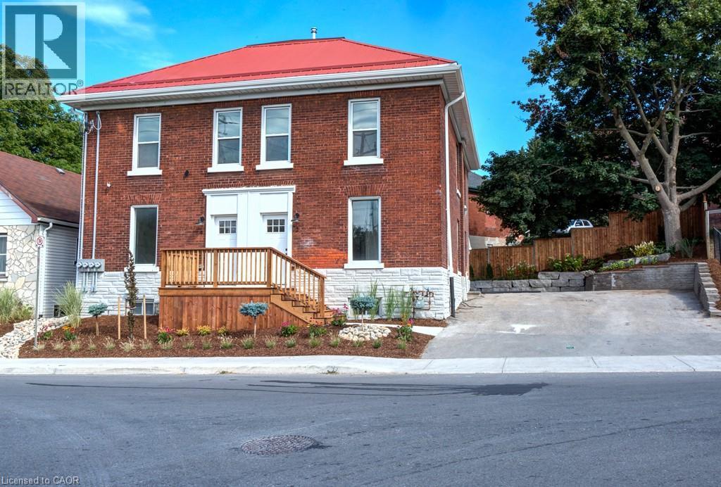 377 Main St, Woodstock, ON N4S 1T4