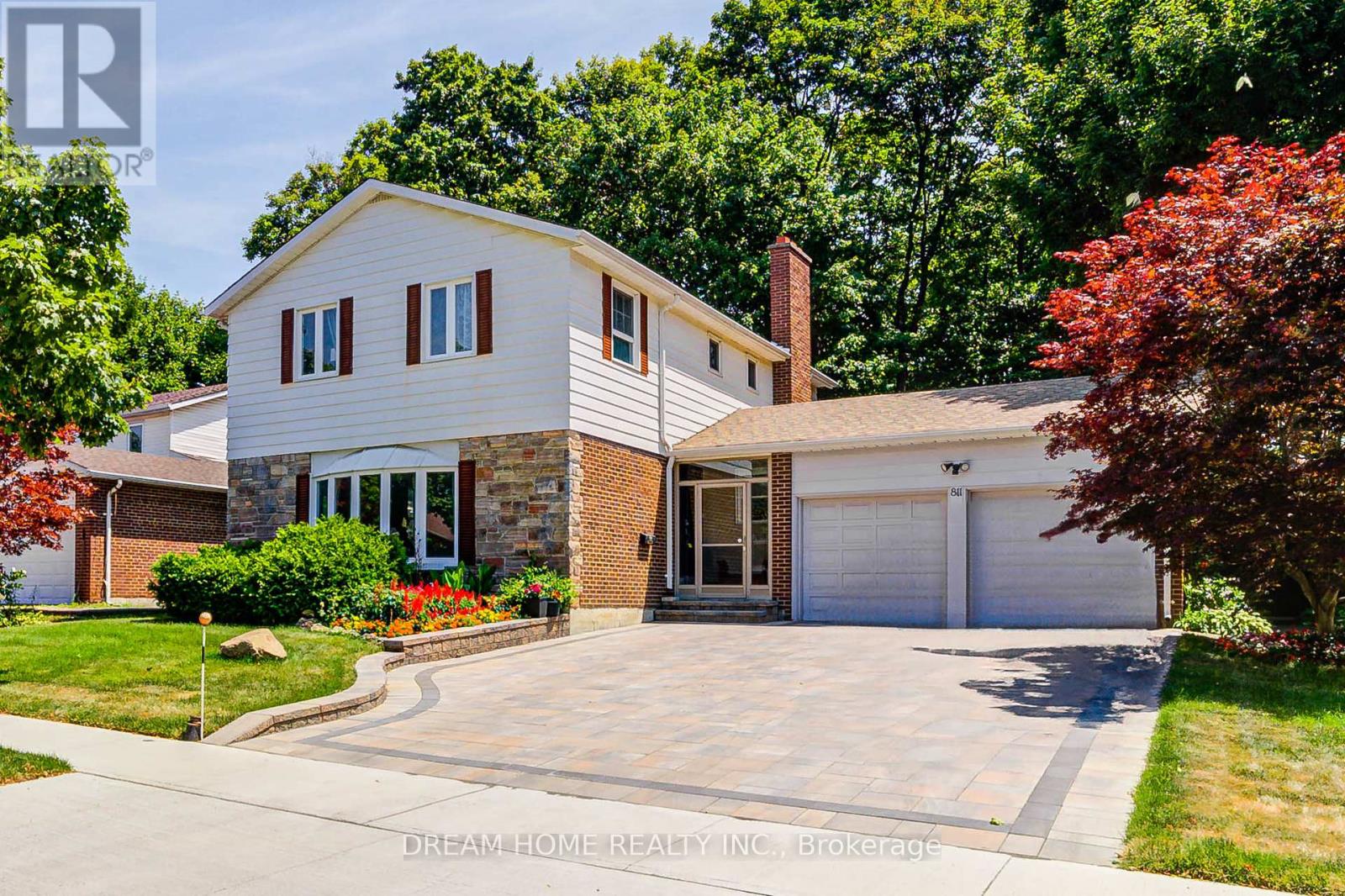 811 Huntingwood Dr, Toronto, ON M1T 2L8