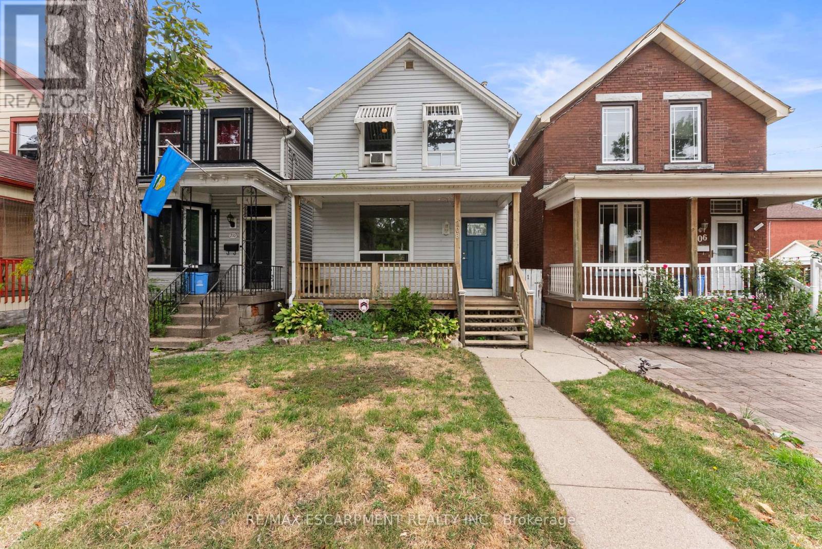 208 E Avenue N, Hamilton, ON L8L 5J3