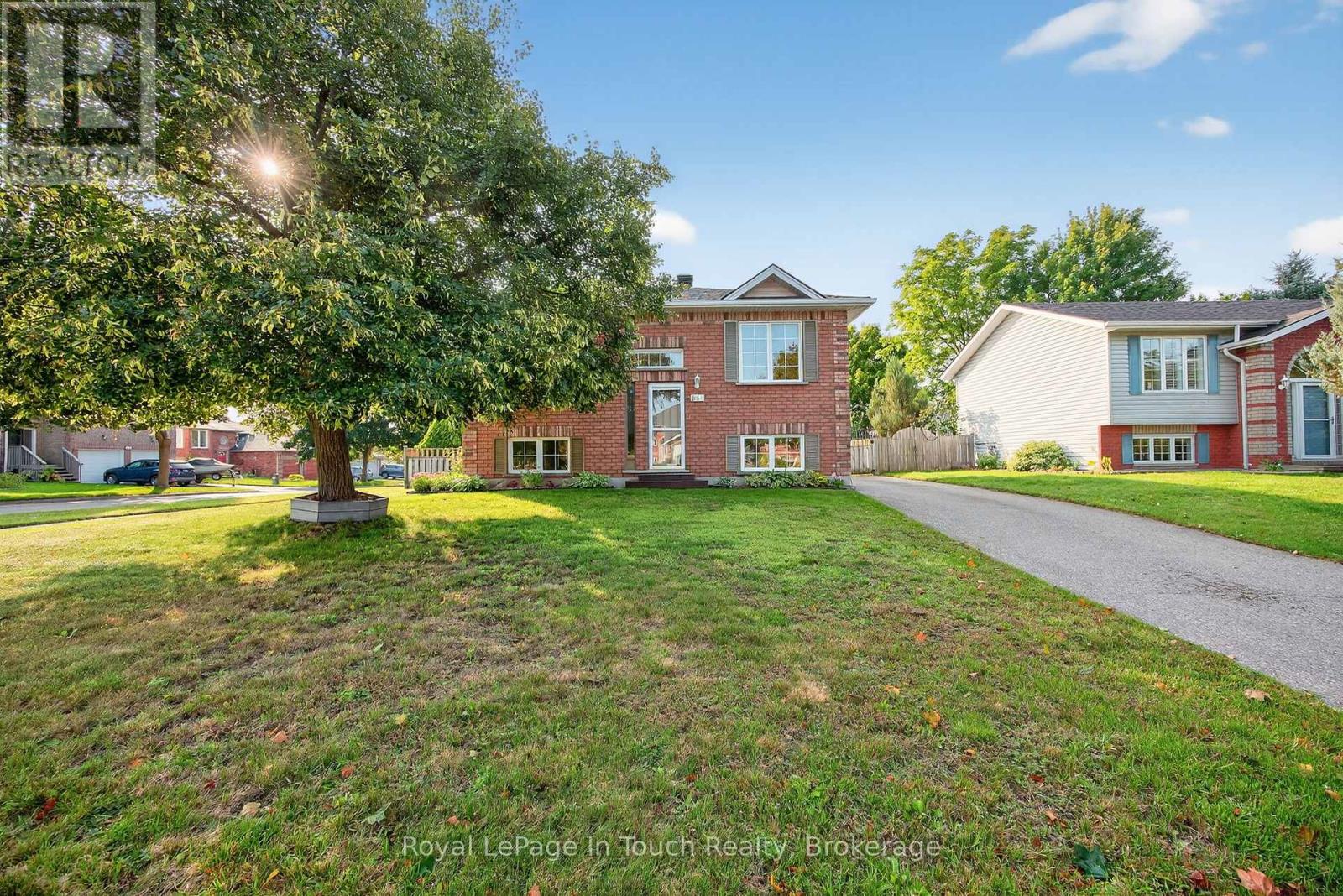 640 Wayne Cres, Midland, ON L4R 5E1