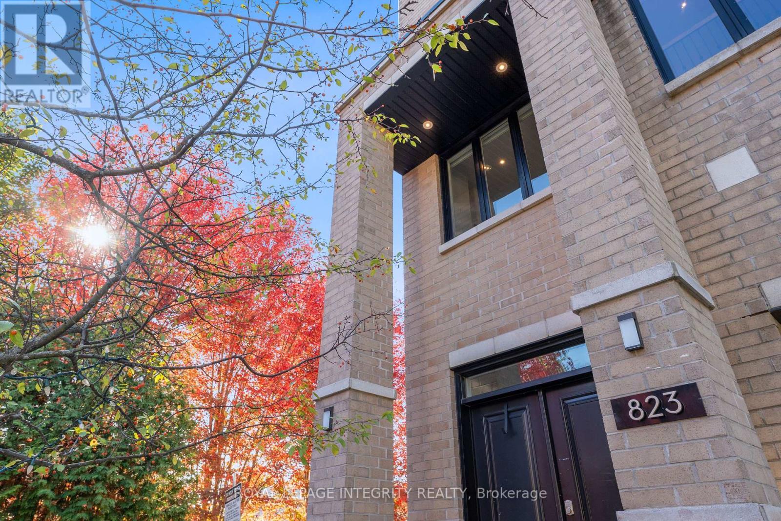 823 Petra Private, Ottawa, ON K2T 0G3