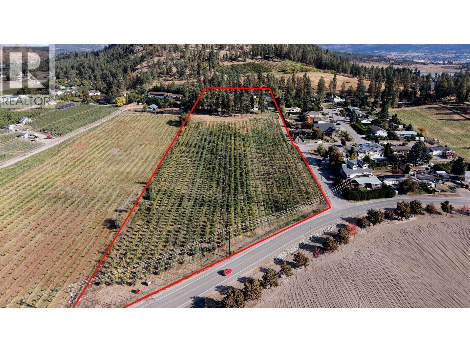 590 Brenda Rd, Kelowna, BC V1V 2C8