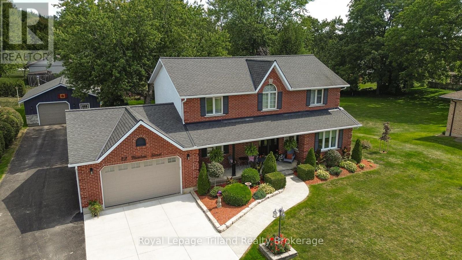 12 Newton St, Zorra, ON N5C 3J5