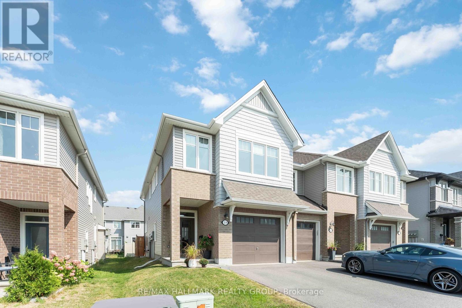 59 Finsbury Ave, Ottawa, ON K2S 2N8