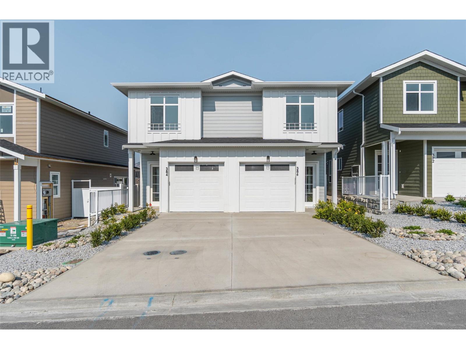384 Chardonnay Ave, Oliver, BC V0H 1T4