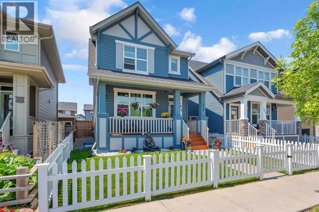 239 Sundown Rd, Cochrane, AB T4C 2R3