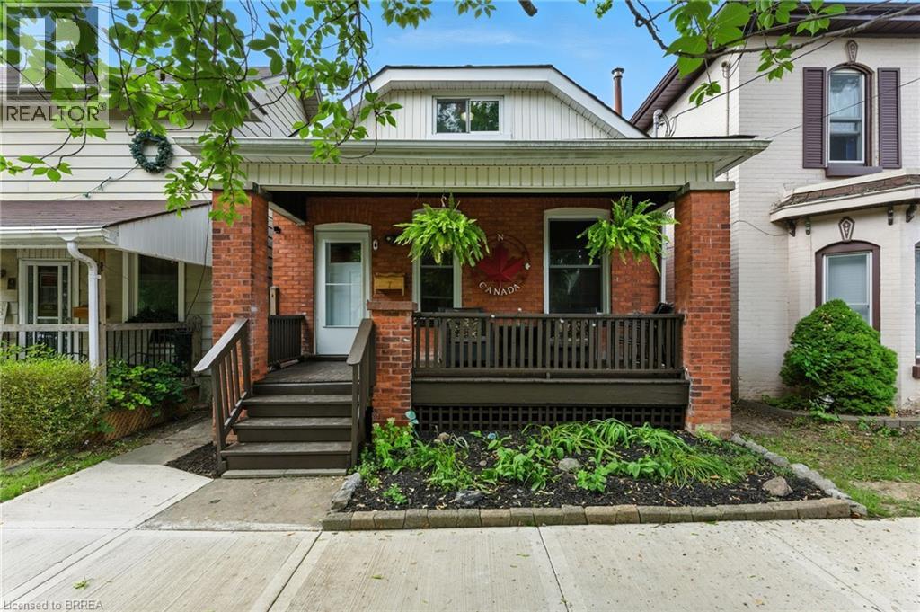 7 Superior St, Brantford, ON N3S 2J9