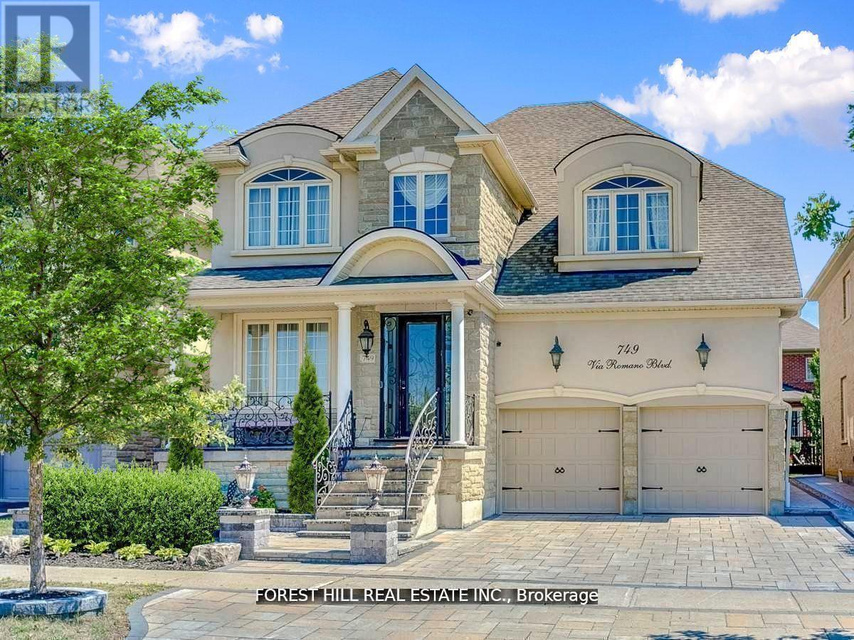 749 Via Romano Blvd, Vaughan, ON L6A 0G4