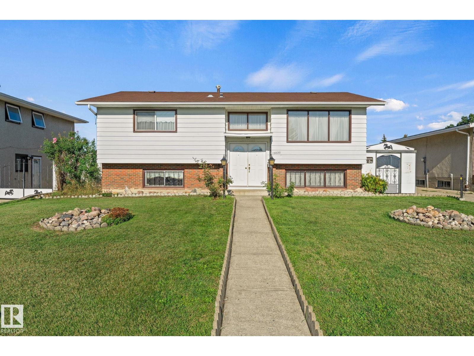 86 St Nw Unit 13820, Edmonton, AB T5E 3C1