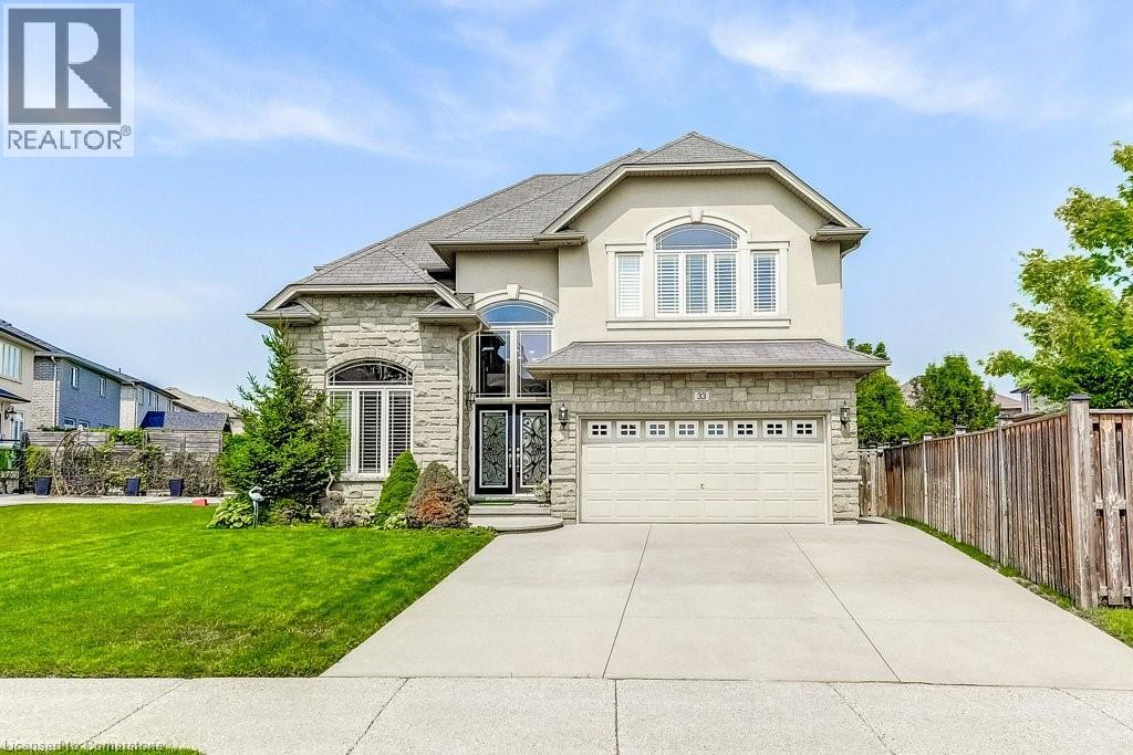 33 Lockman Dr, Hamilton, ON L9K 0B9