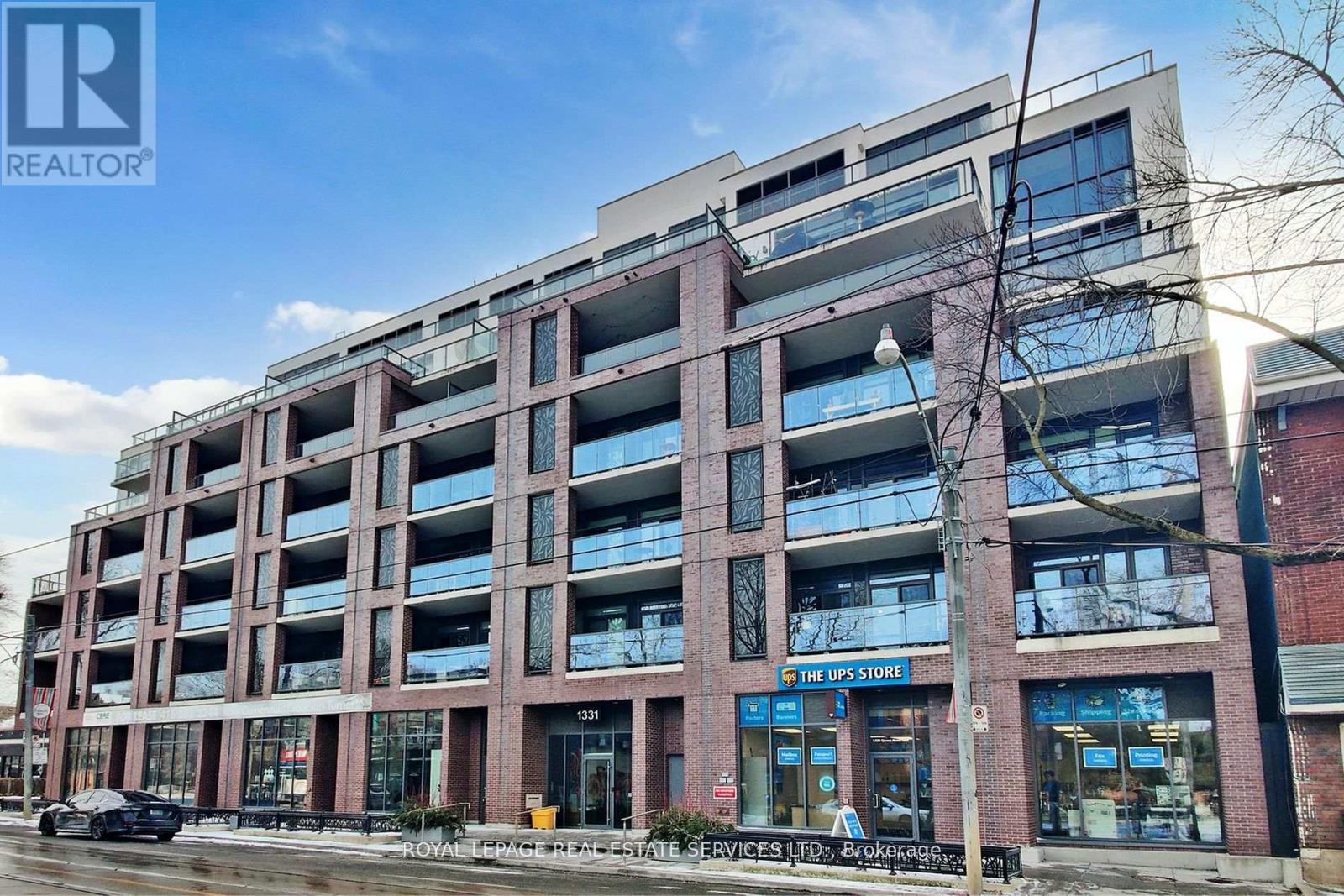 509 1331 Queen St E, Toronto, ON M4L 0B1