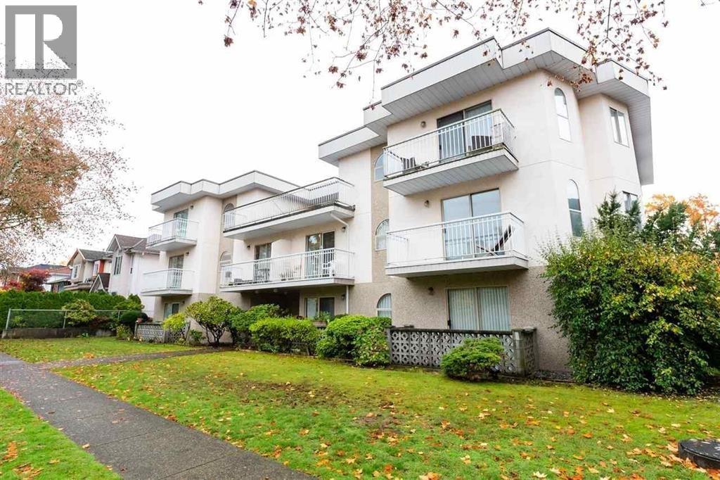 458 E 44th Avenue Unit 303, Vancouver, BC V5W 1W3