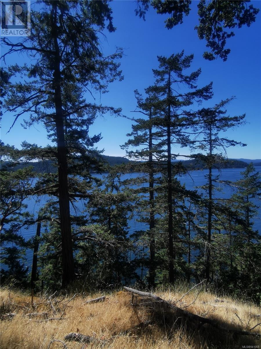 Beechwood Drive, Mayne Island, BC V0N 2J2