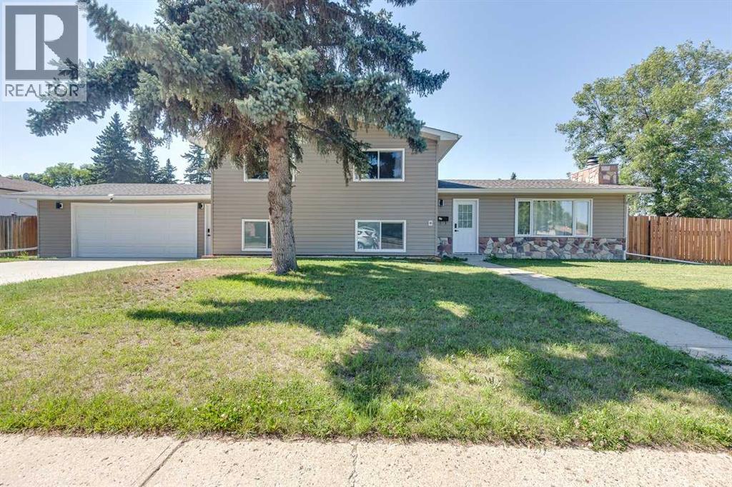 104 Oak Dr, Wetaskiwin, AB T9A 2E7