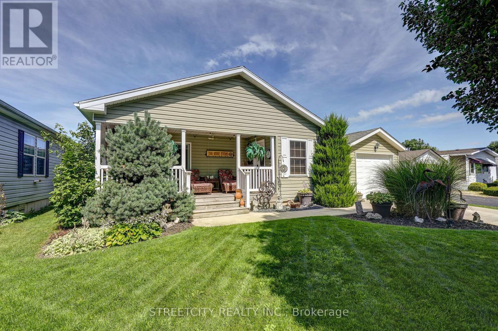 481 Richard Cres, Strathroy-Caradoc, ON N7G 3P4