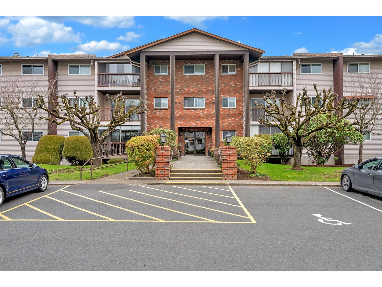 32910 Amicus Place Unit 102, Abbotsford, BC V2S 6G9