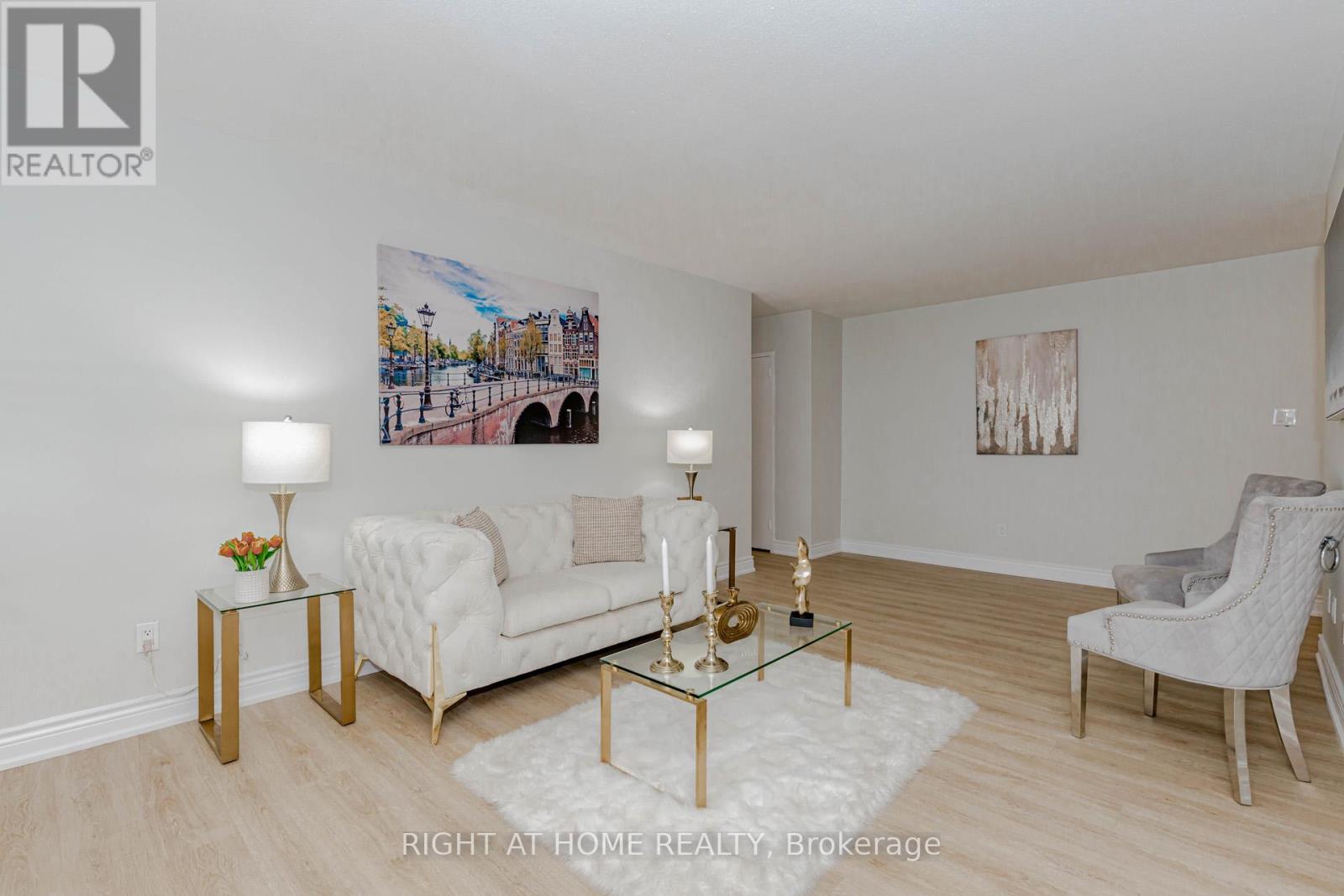 707 3311 Kingston Rd, Toronto, ON M1M 1R1