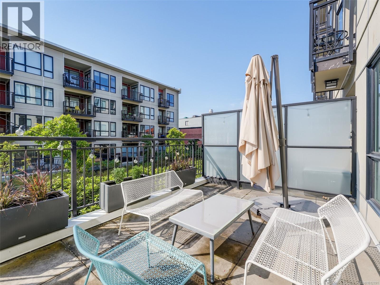 517 Fisgard St Unit 215 St, Victoria, BC V8W 0C5