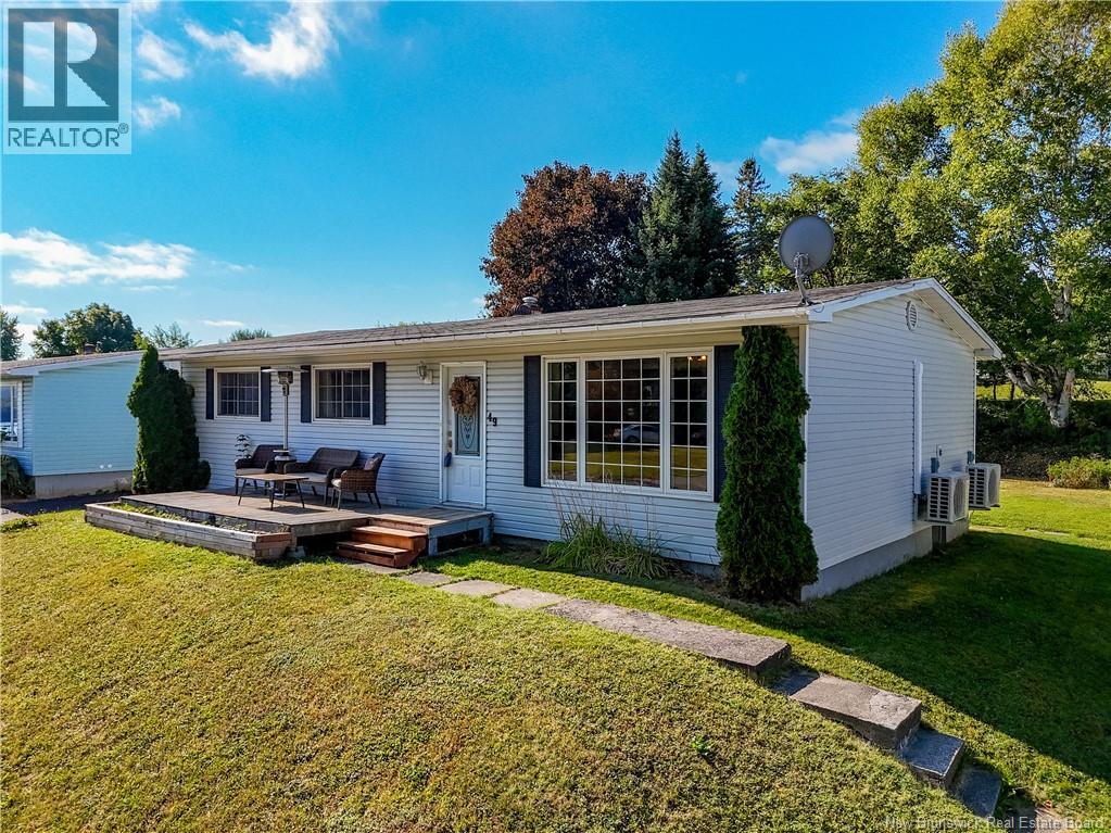 49 Otis Dr, Nackawic, NB E6G 1G7