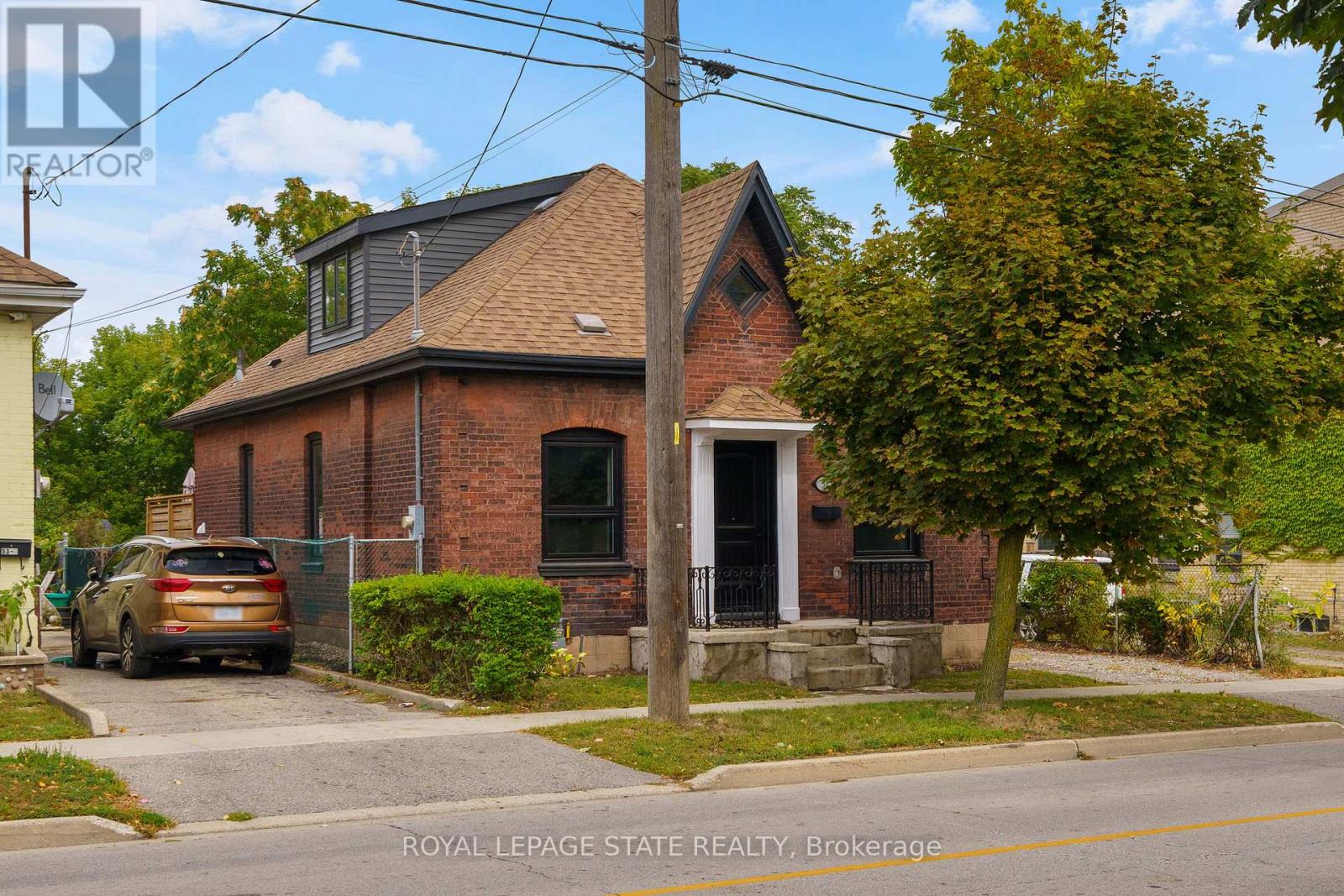 51 Terrace Hill St, Brantford, ON N3R 1E8