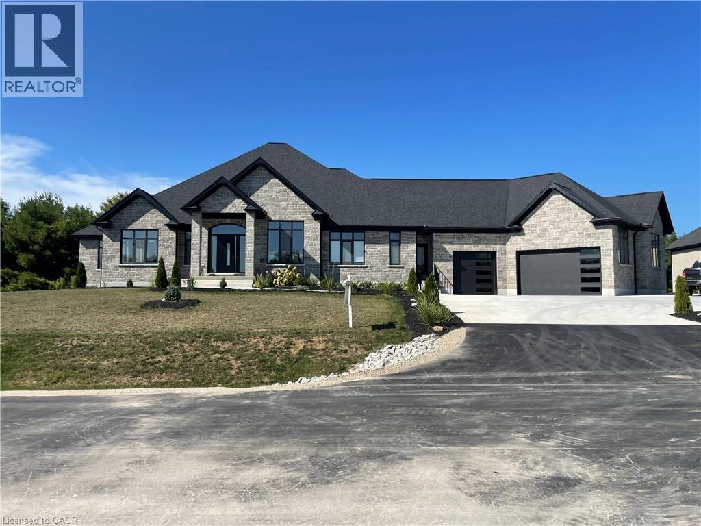 670 Bishopsgate Road Unit 9, Brant, ON N3L 3E3
