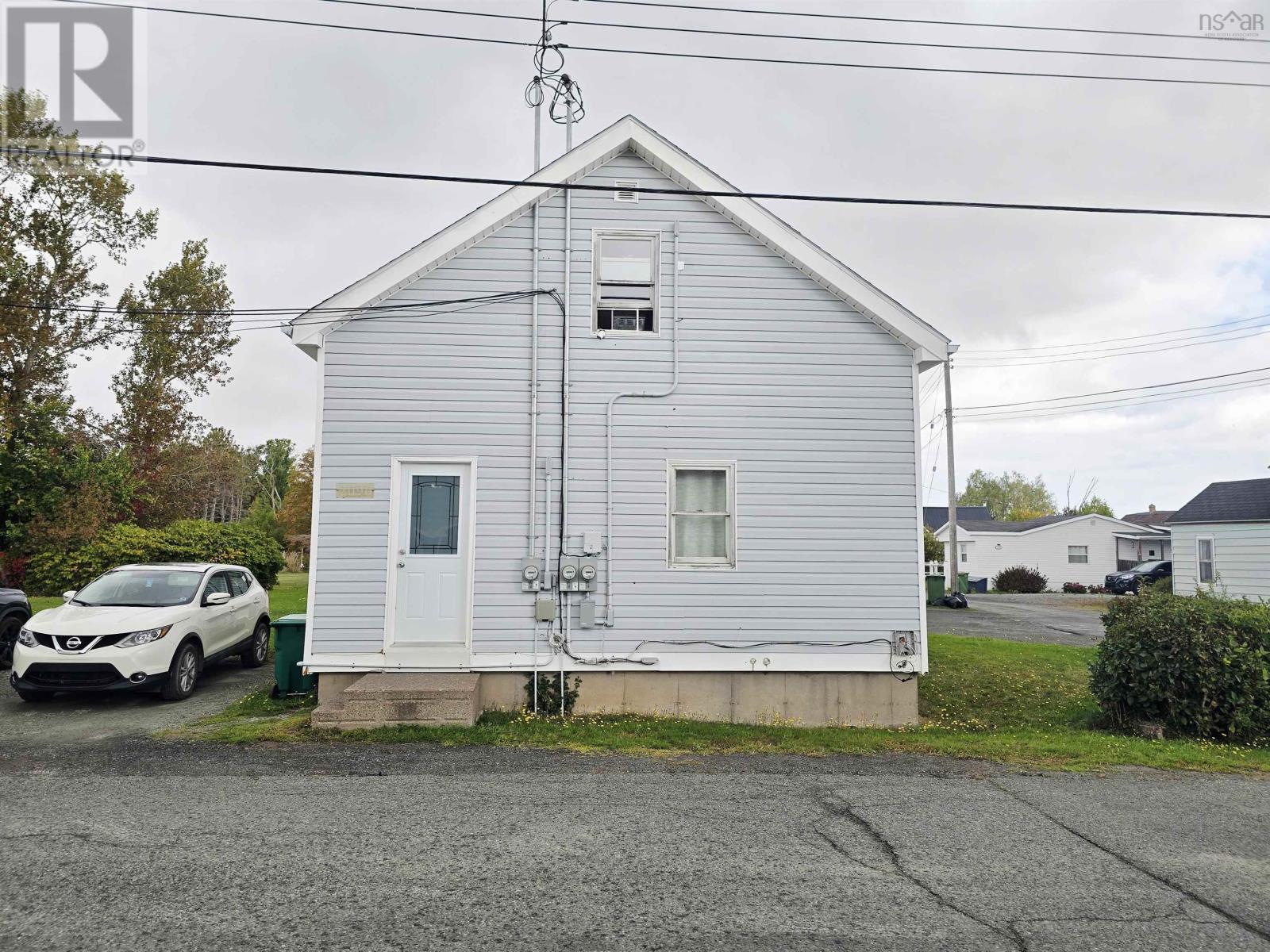 2096 Diamond St, Westville, NS B0K 2A0