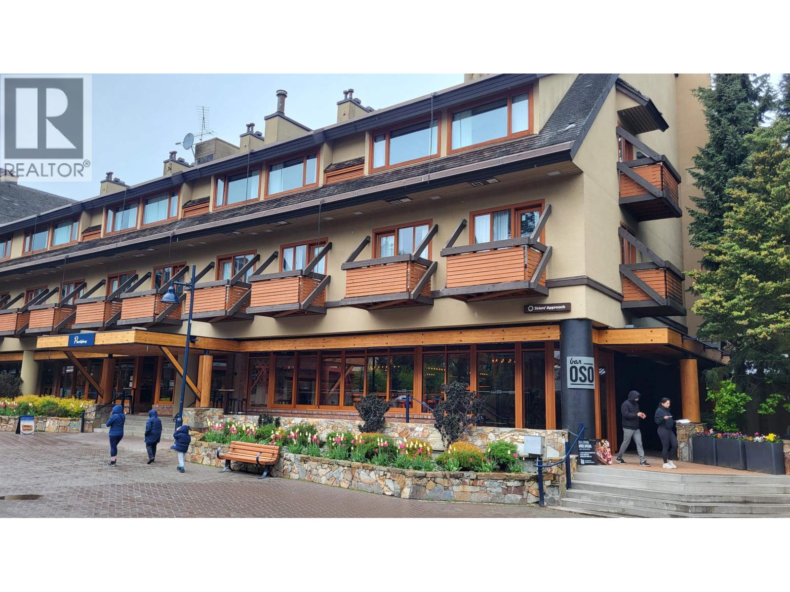 4220 Gateway Drive Unit 210, Whistler, BC V8E 0Z7
