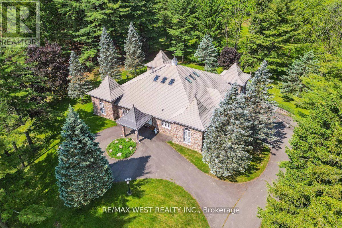 1630 Pelham St, Pelham, ON L0S 1E3