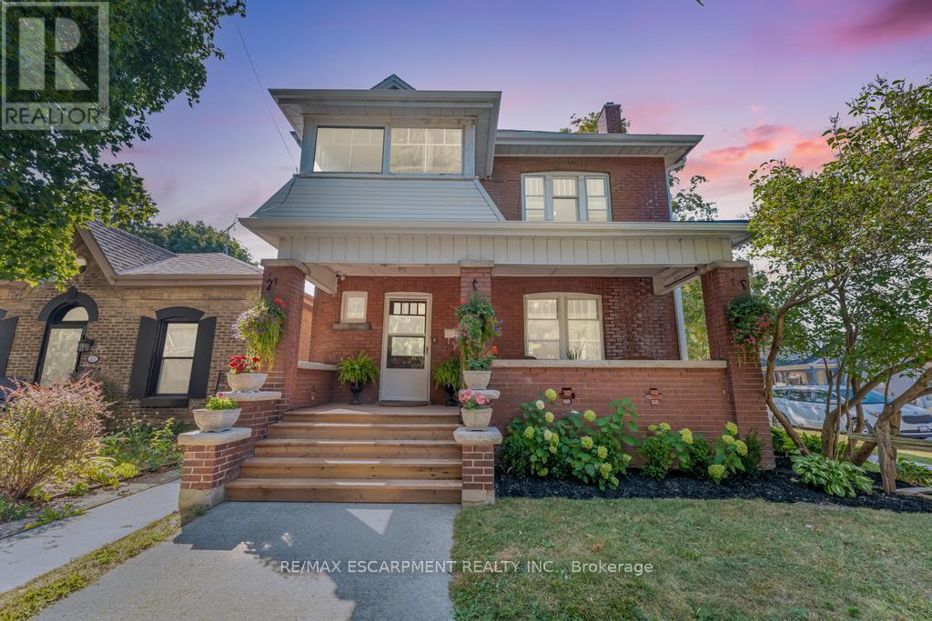 47 Eagle Ave, Brantford, ON N3S 1Z1
