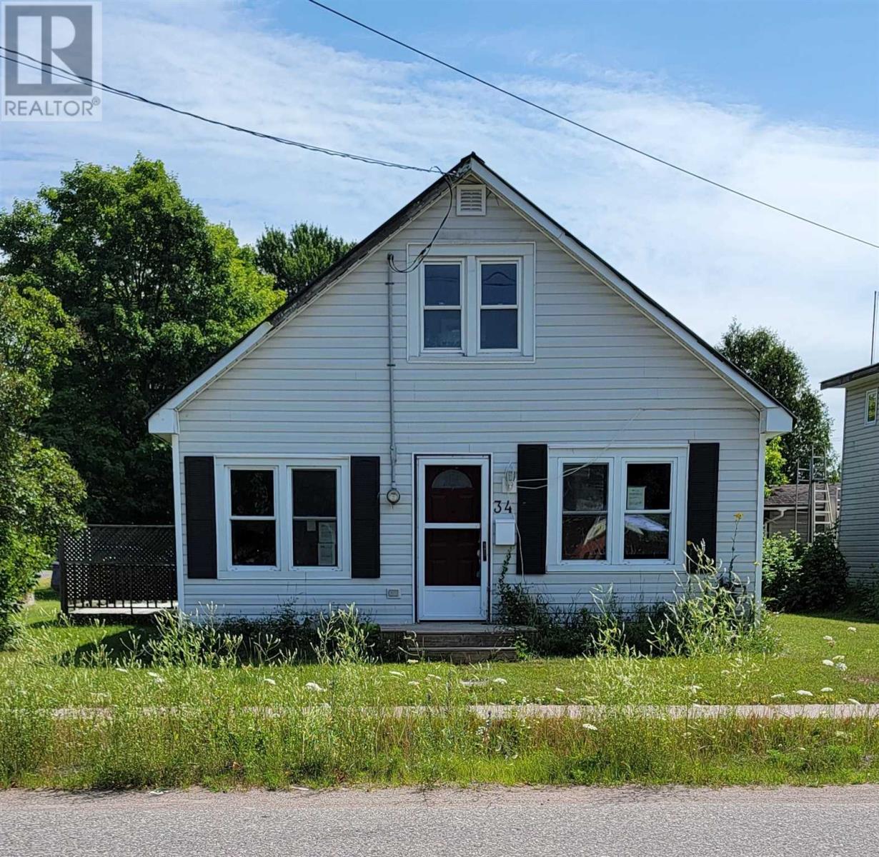 34 Adeline Ave, Sault Ste. Marie, ON P6B 5M4
