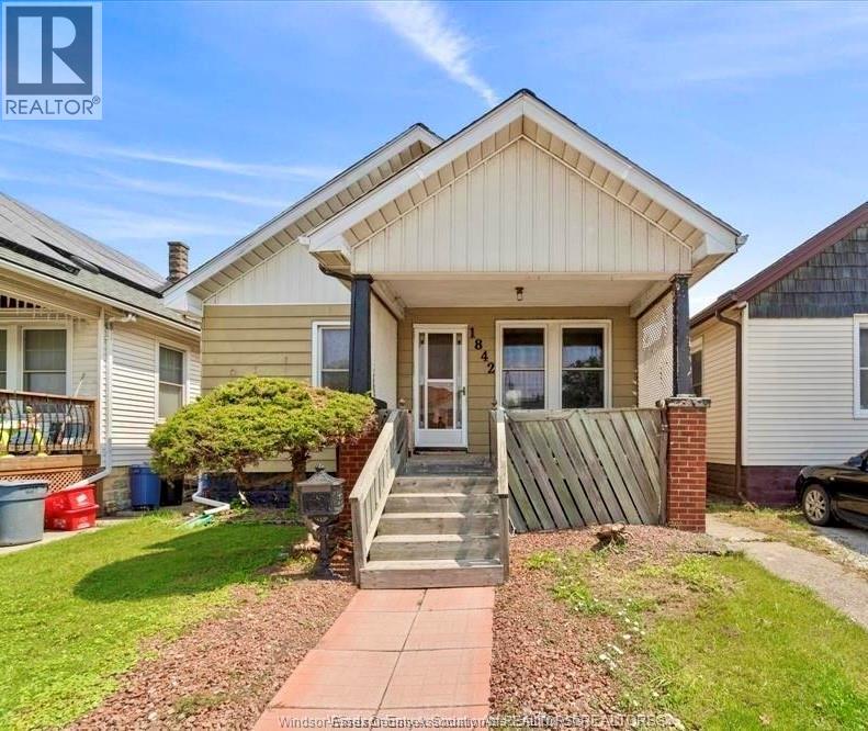 1842 Drouillard, Windsor, ON N8W 3X5