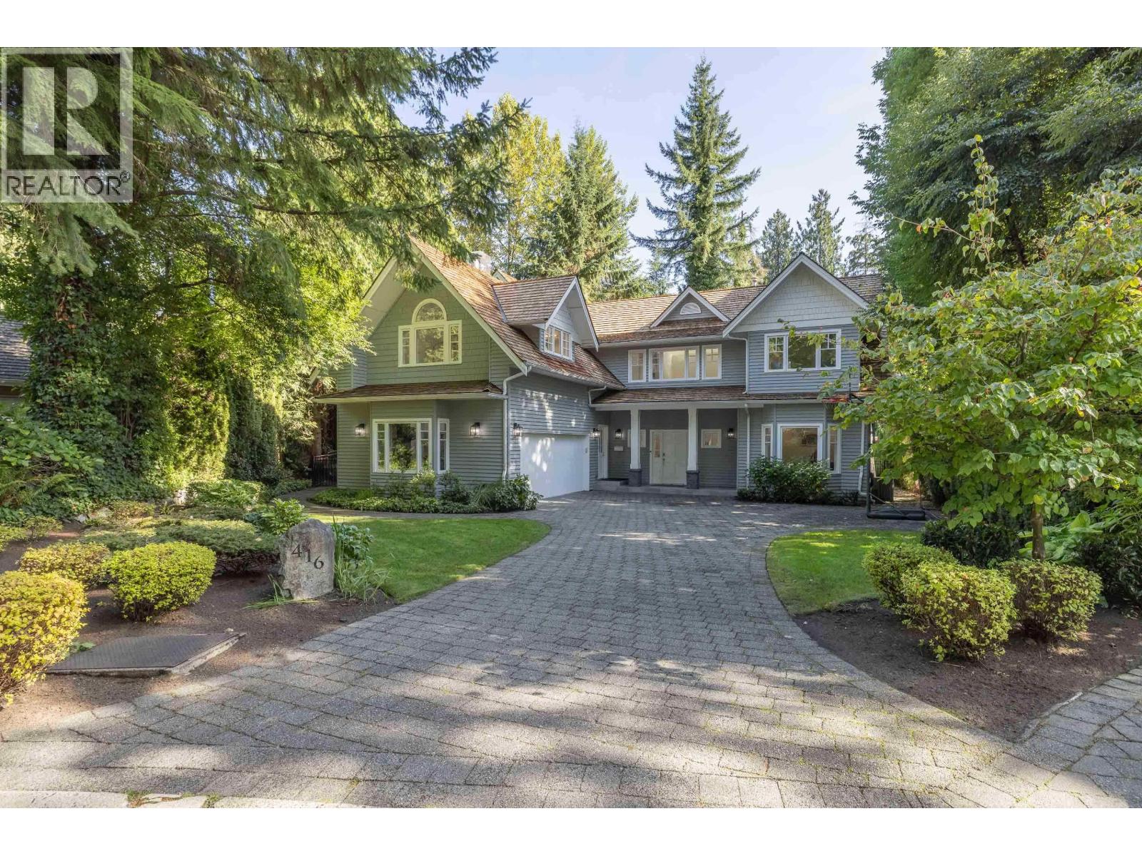416 Gordon Ave, West Vancouver, BC V7T 1P3