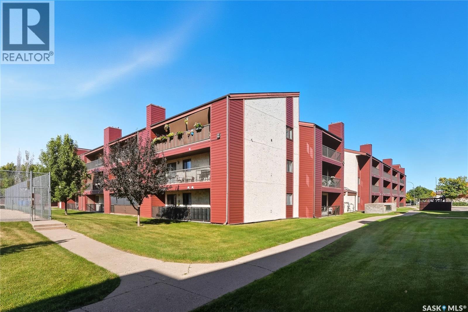 111 Wedge Road Unit 207, Saskatoon, SK S7L 6S8