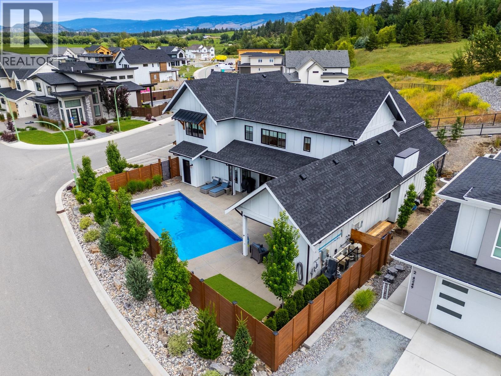 4243 Russo St, Kelowna, BC V1W 0C6