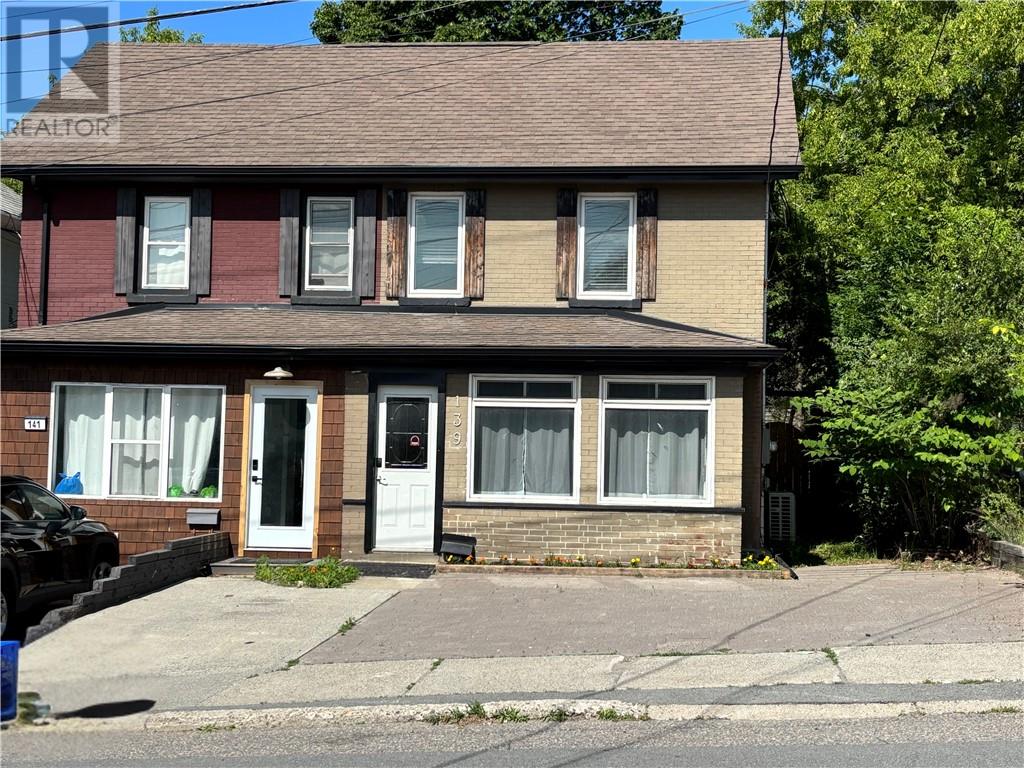 139 Regent St, Sudbury, ON P3C 4C1