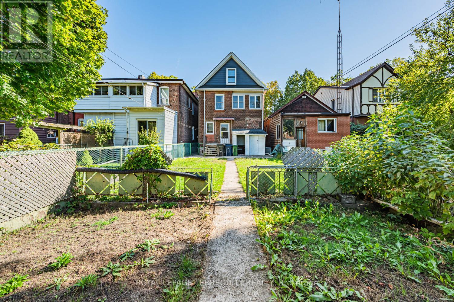 578 Durie St, Toronto, ON M6S 3H1