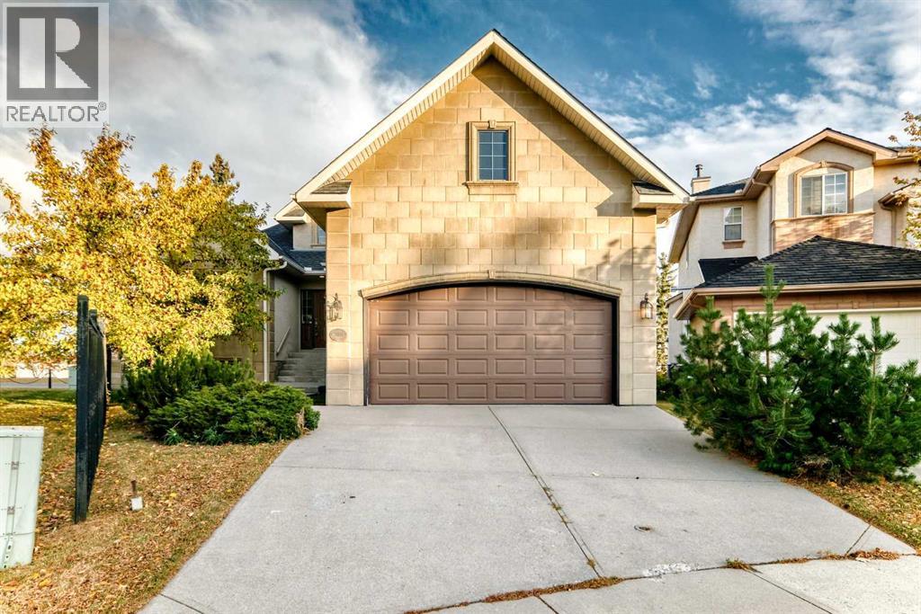 7001 Strathridge Gate SW, Calgary, AB T3H 4R9