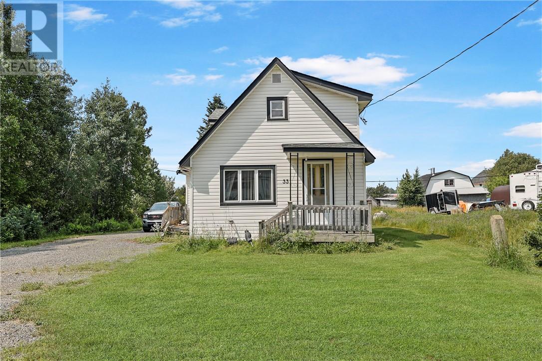 33 Lorne St, Cartier, ON P0M 1J0